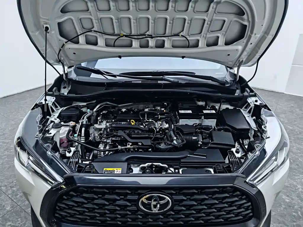 Toyota Corolla Cross — миниатюра 13