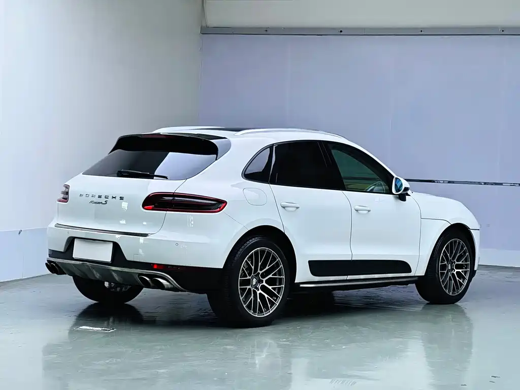 Porsche Macan — миниатюра 6