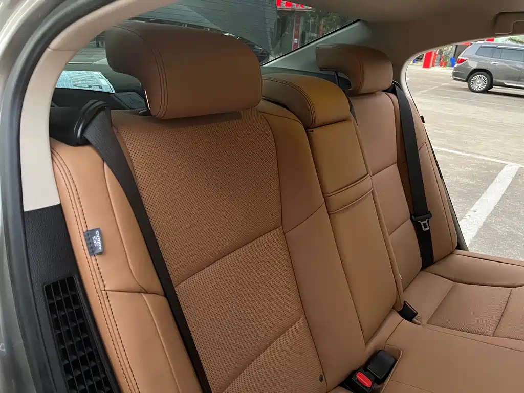 Lexus GS — миниатюра 12