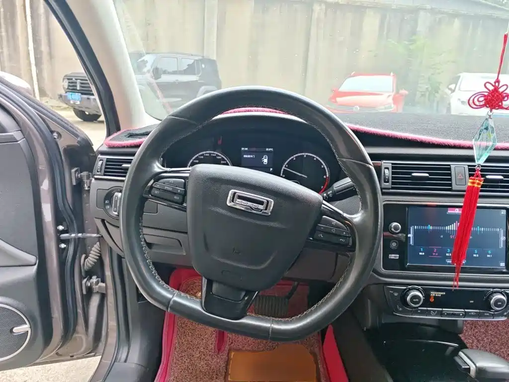 Qoros Qoros 3 — миниатюра 12