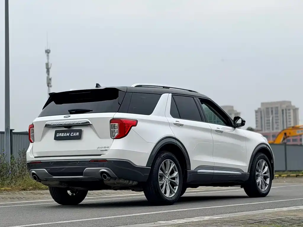 Ford Explorer — миниатюра 7