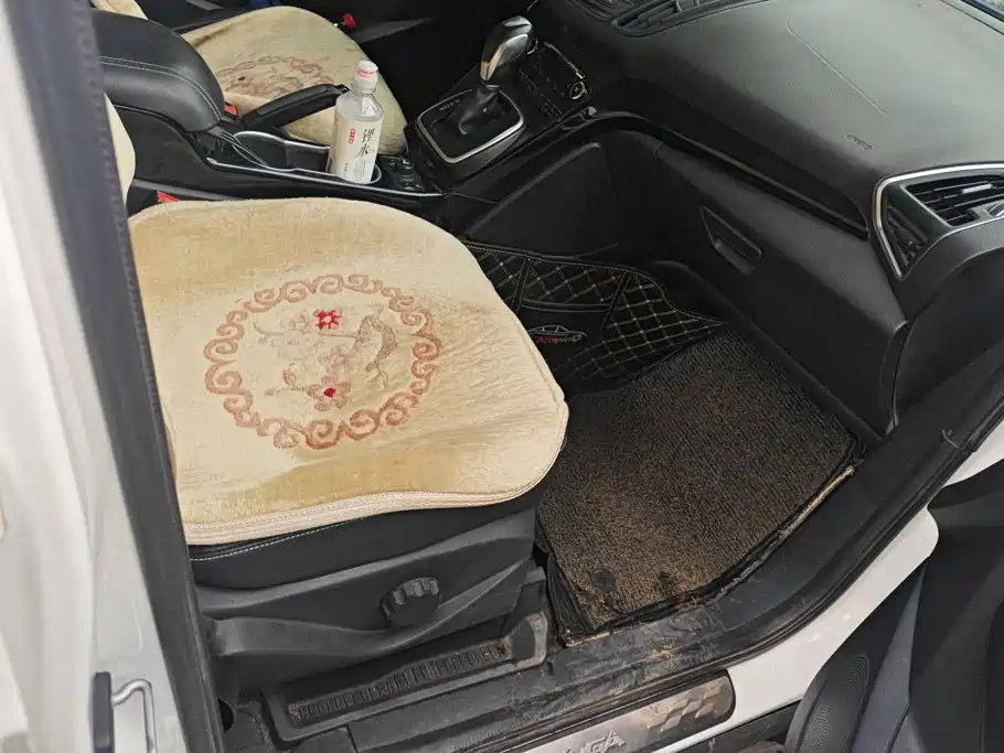 Ford Kuga — миниатюра 8