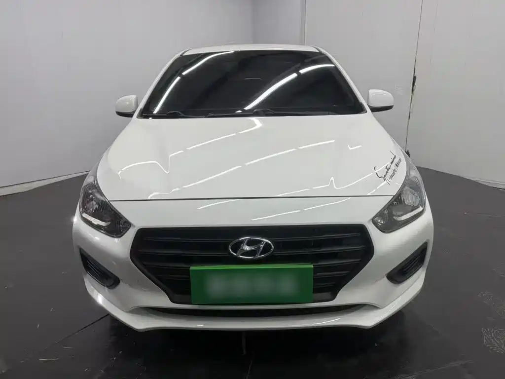 Hyundai Verna — миниатюра 4
