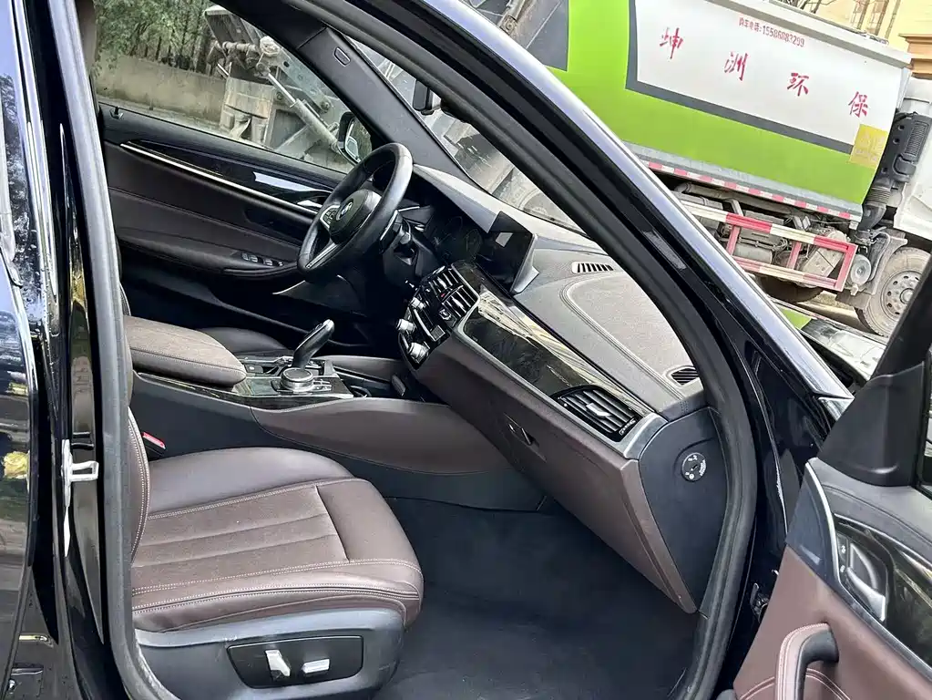 BMW 5 Series 5 2019 530Li Lead M Sport