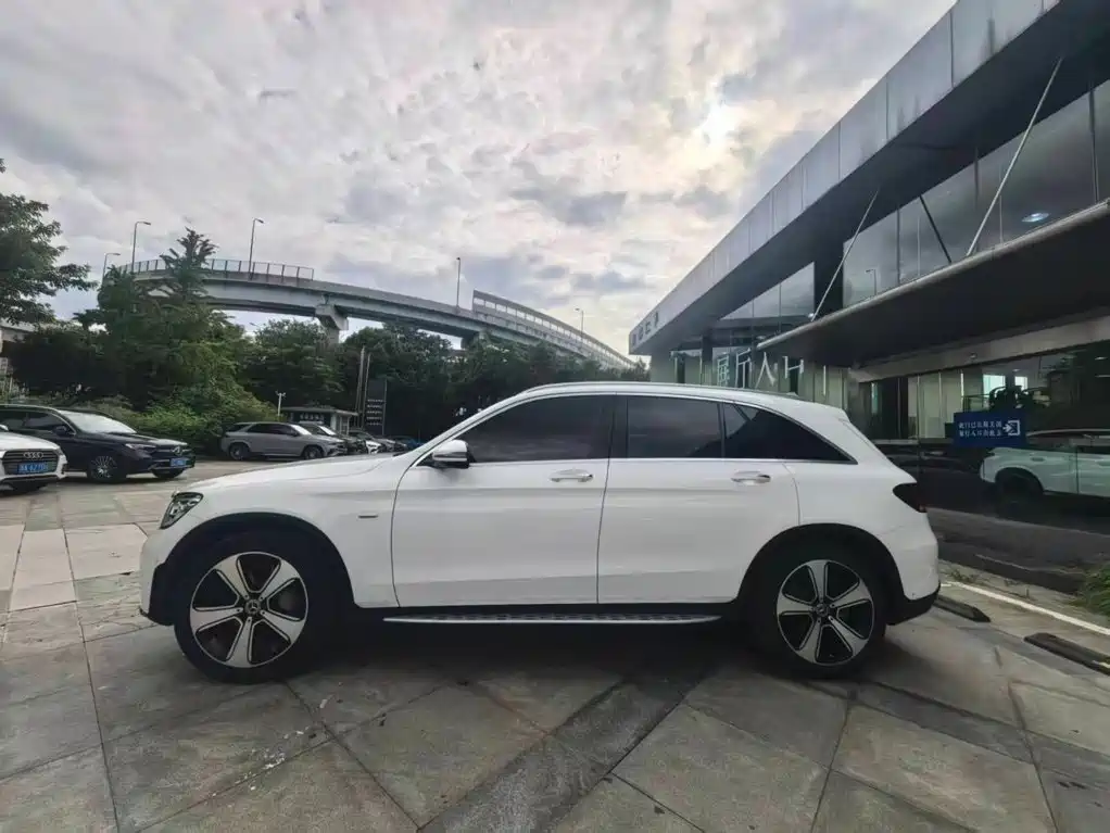 Mercedes-Benz GLC — миниатюра 4