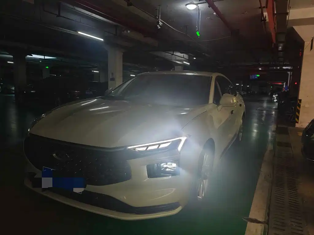 Ford Mondeo — миниатюра 2