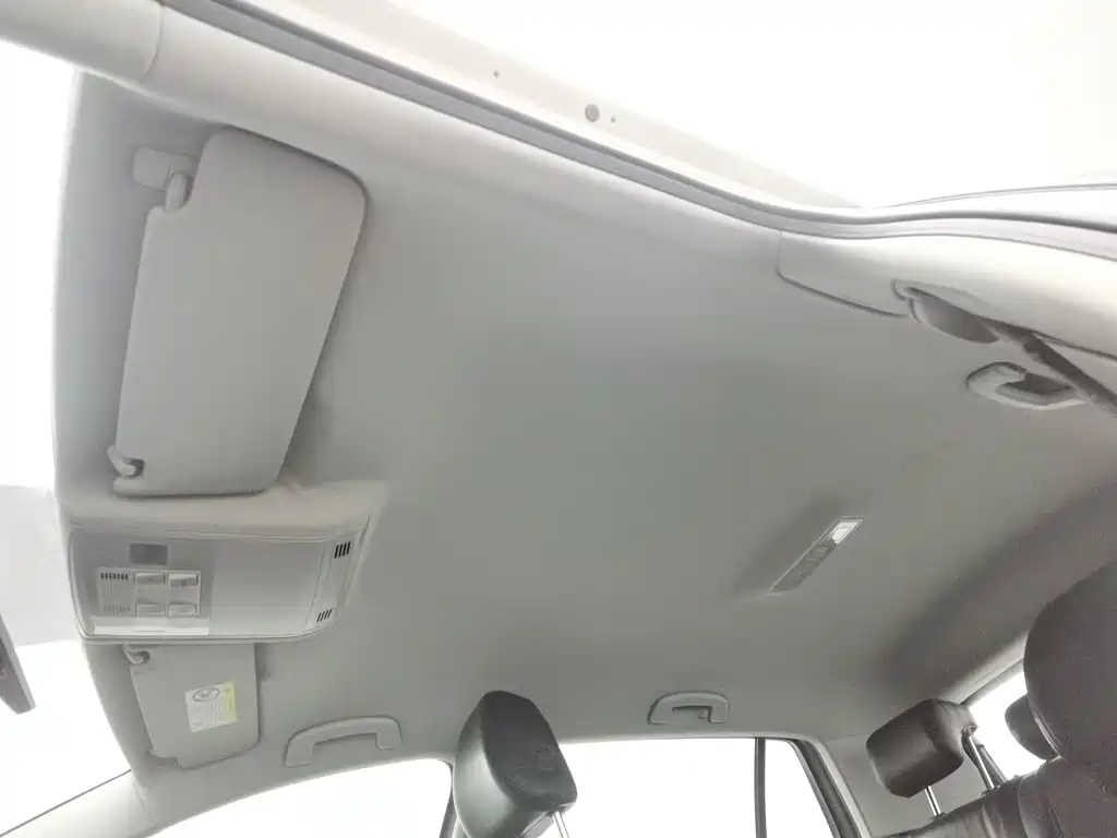 Volkswagen Golf — миниатюра 14