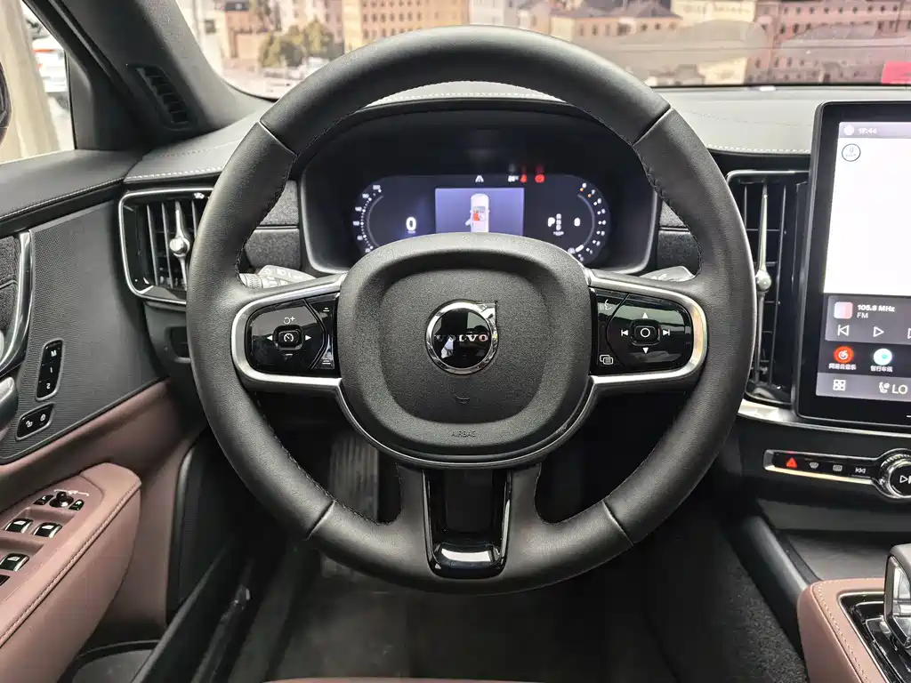 Volvo S90 2026 B5 Luxury