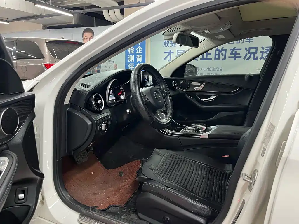 Mercedes-Benz C-Class — миниатюра 4