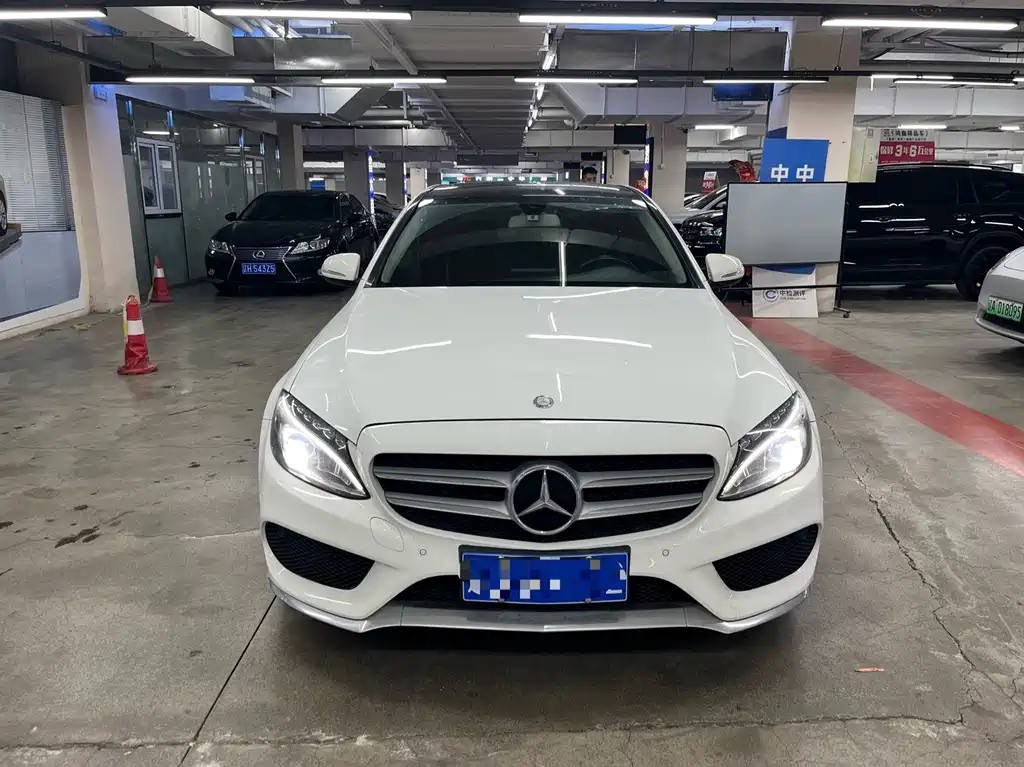 Mercedes-Benz C-Class — миниатюра 2