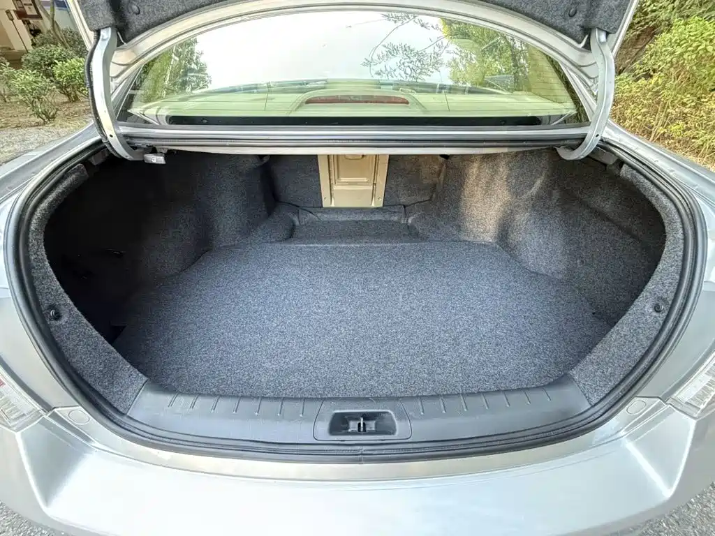 Honda Accord — миниатюра 16