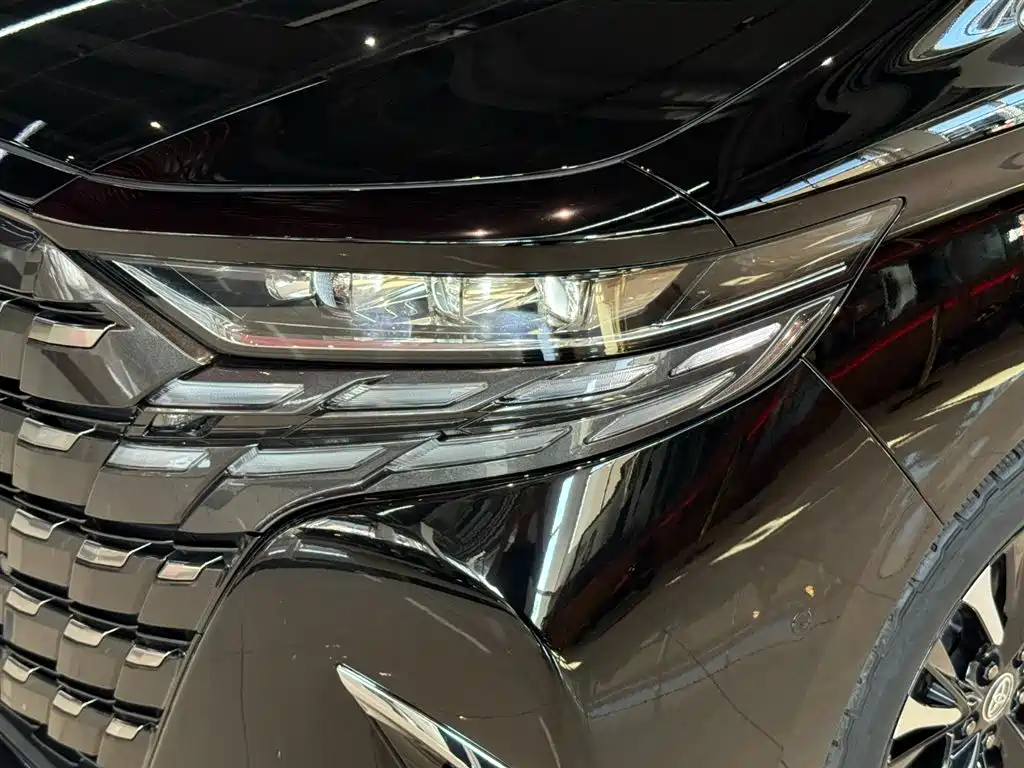 Toyota Alphard 2024 2.5L Premium