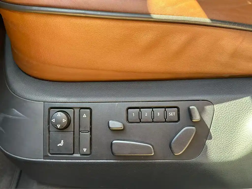 Volkswagen Phaeton — миниатюра 19