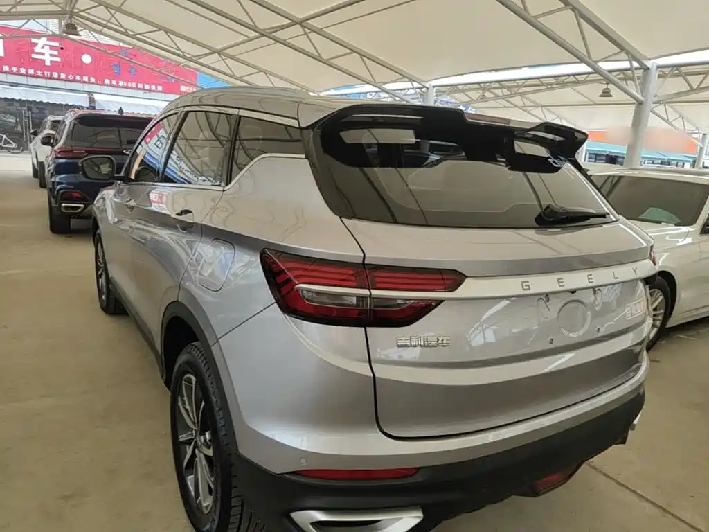 Geely Binyue — миниатюра 5