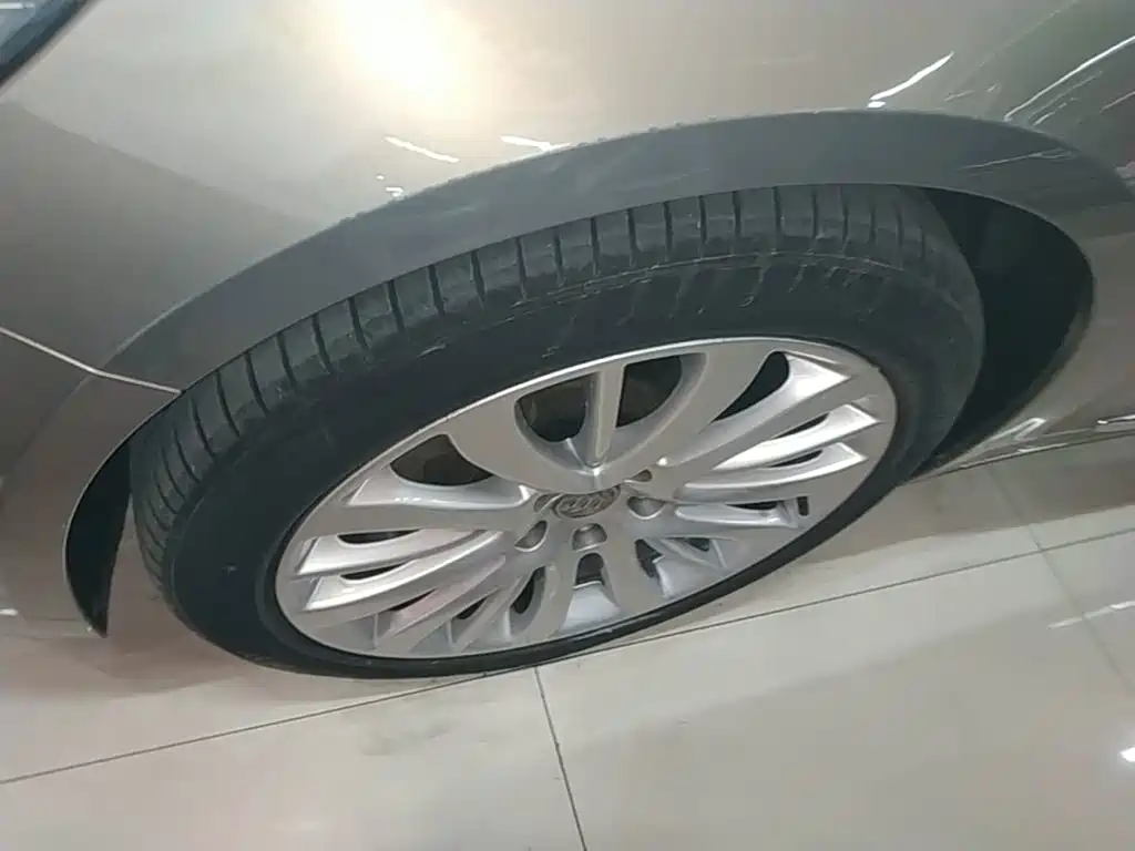 Buick LaCrosse — миниатюра 23
