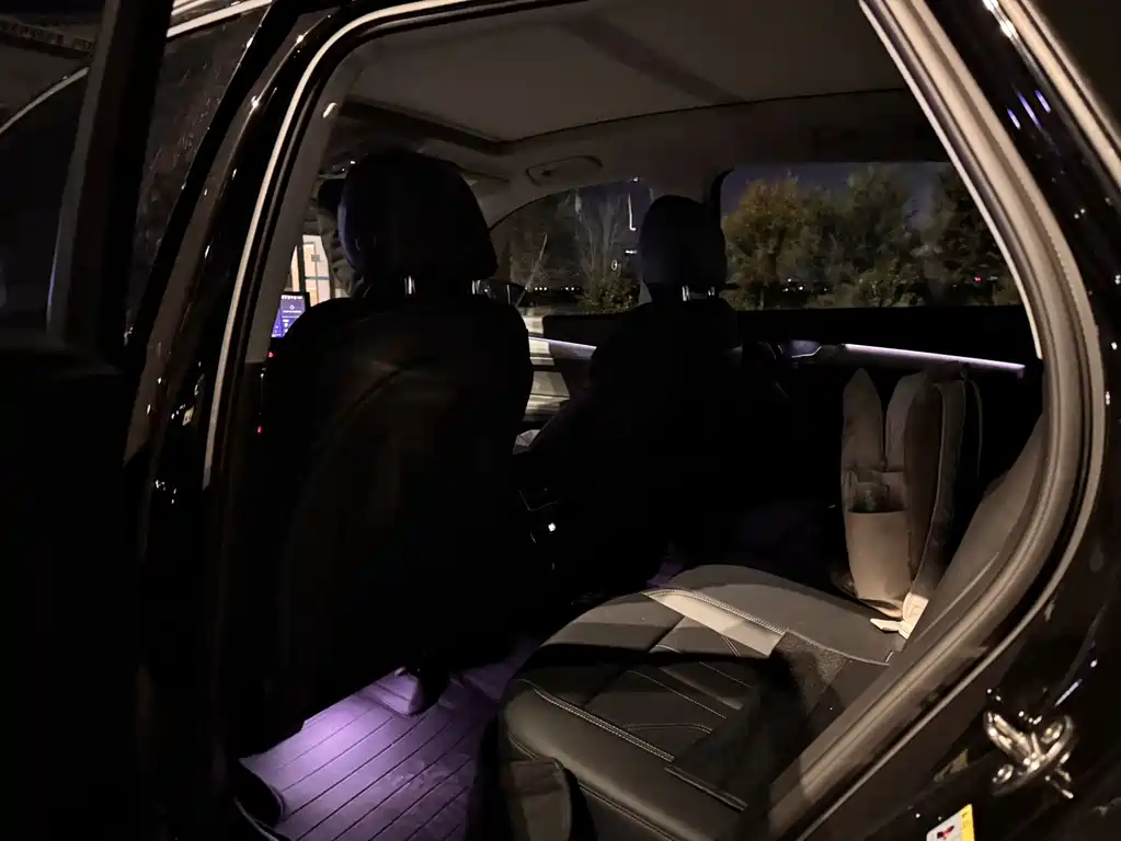 Audi Q5L — миниатюра 8