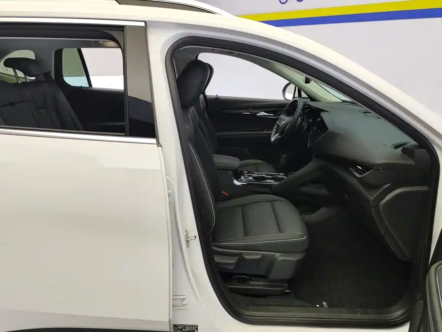 Buick Envision Plus — миниатюра 8