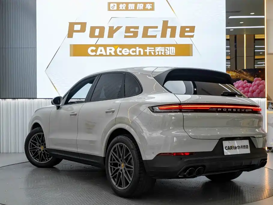 Porsche Cayenne — миниатюра 5