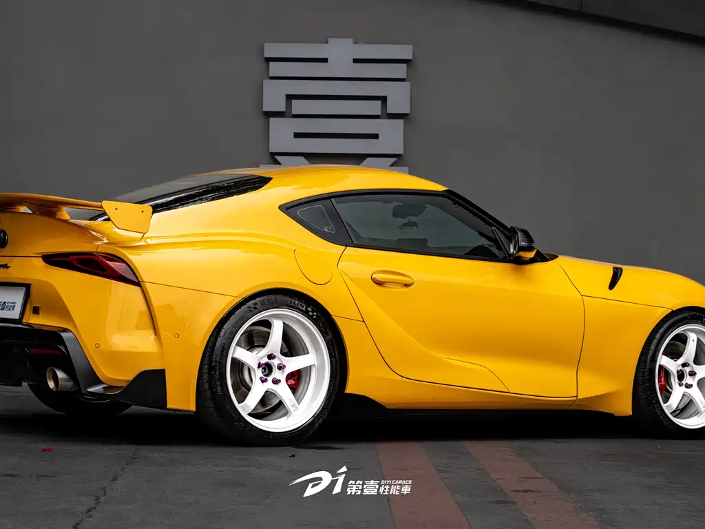 TOYOTA SUPRA