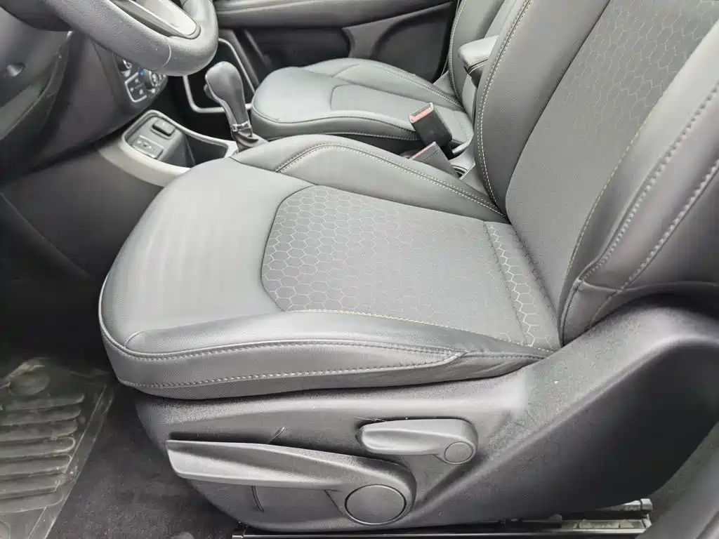 Jeep Compass — миниатюра 20