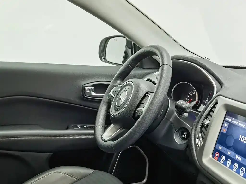 Jeep Compass — миниатюра 22