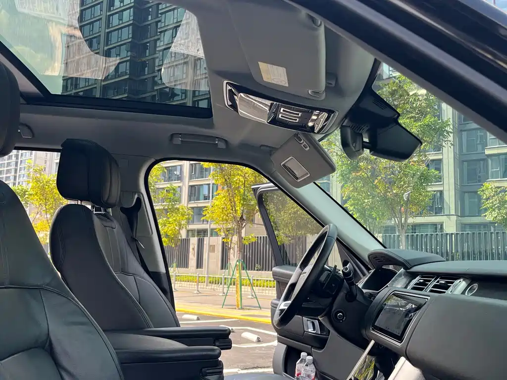 Land Rover Range Rover — миниатюра 14