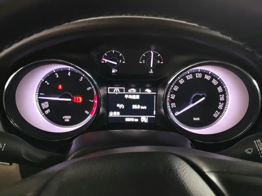 Buick Verano — миниатюра 14