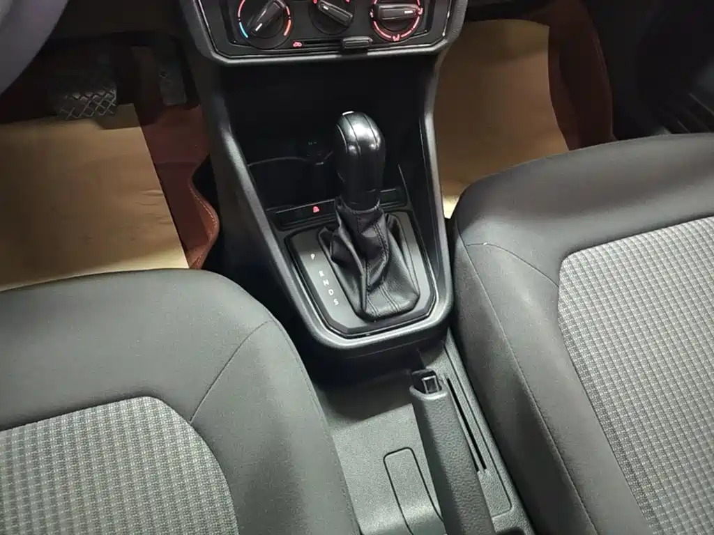 Volkswagen Santana — миниатюра 14