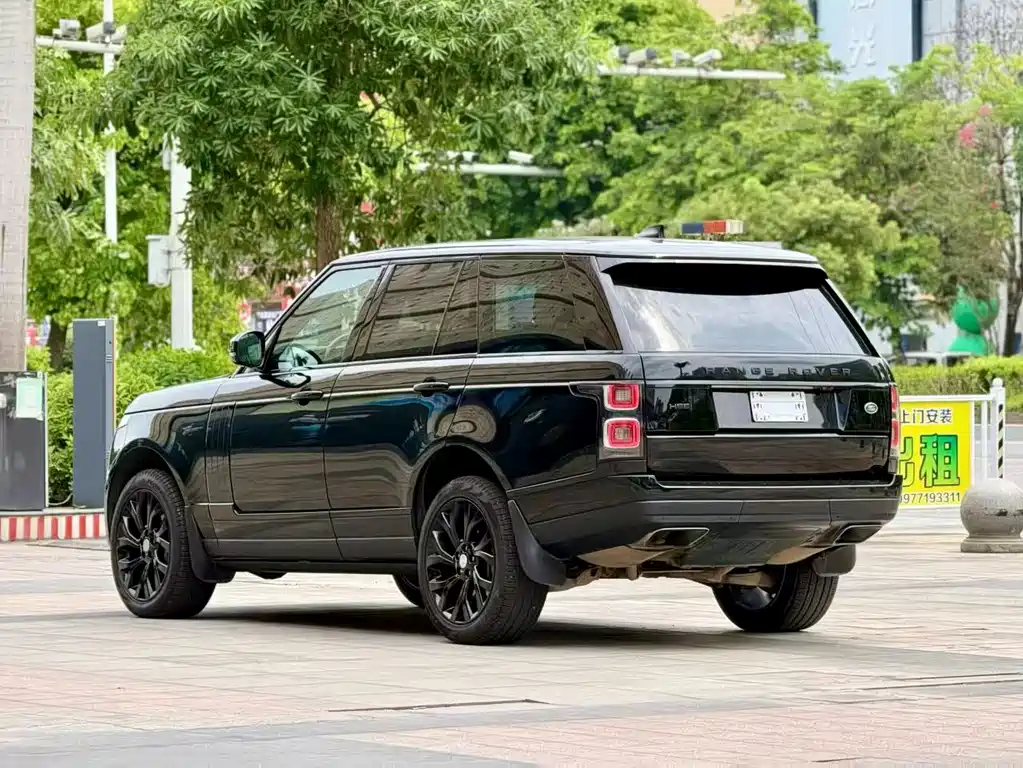 Land Rover Range Rover — миниатюра 3