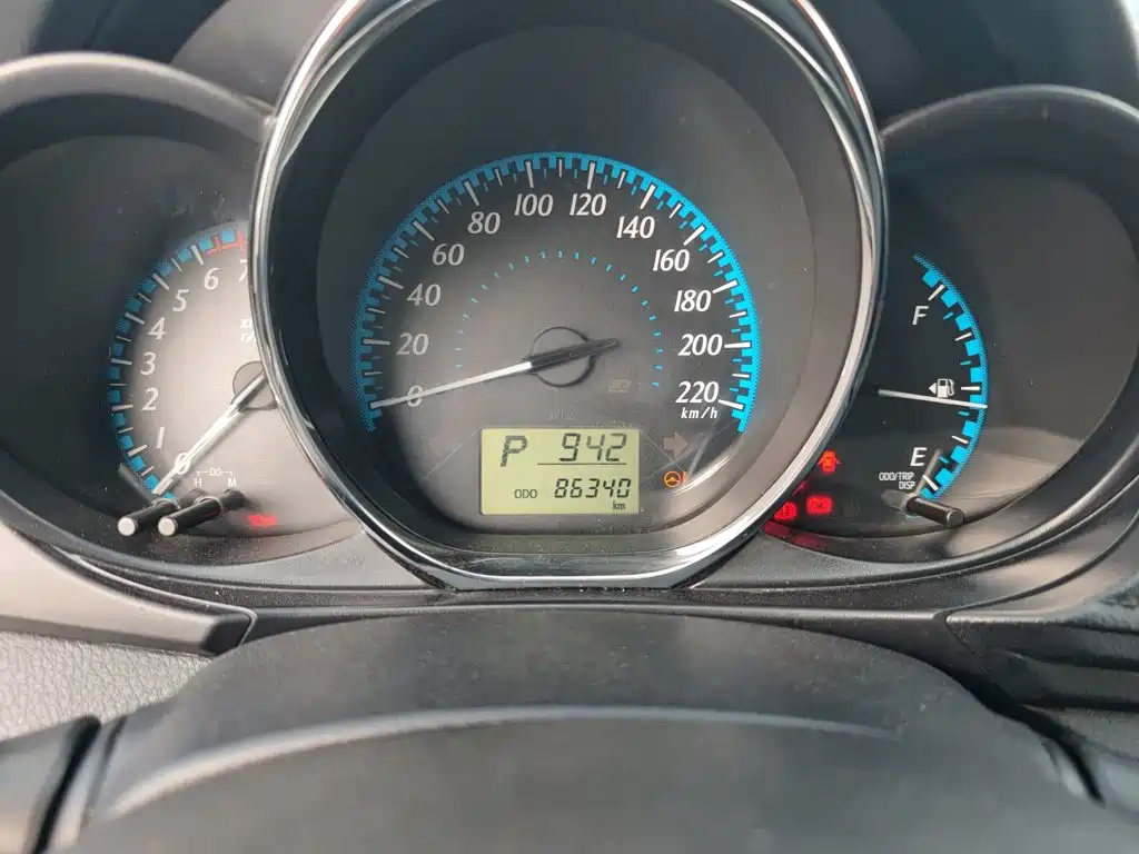 Toyota Yaris L — миниатюра 11