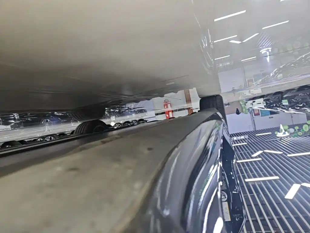 Tesla Model 3 — миниатюра 21