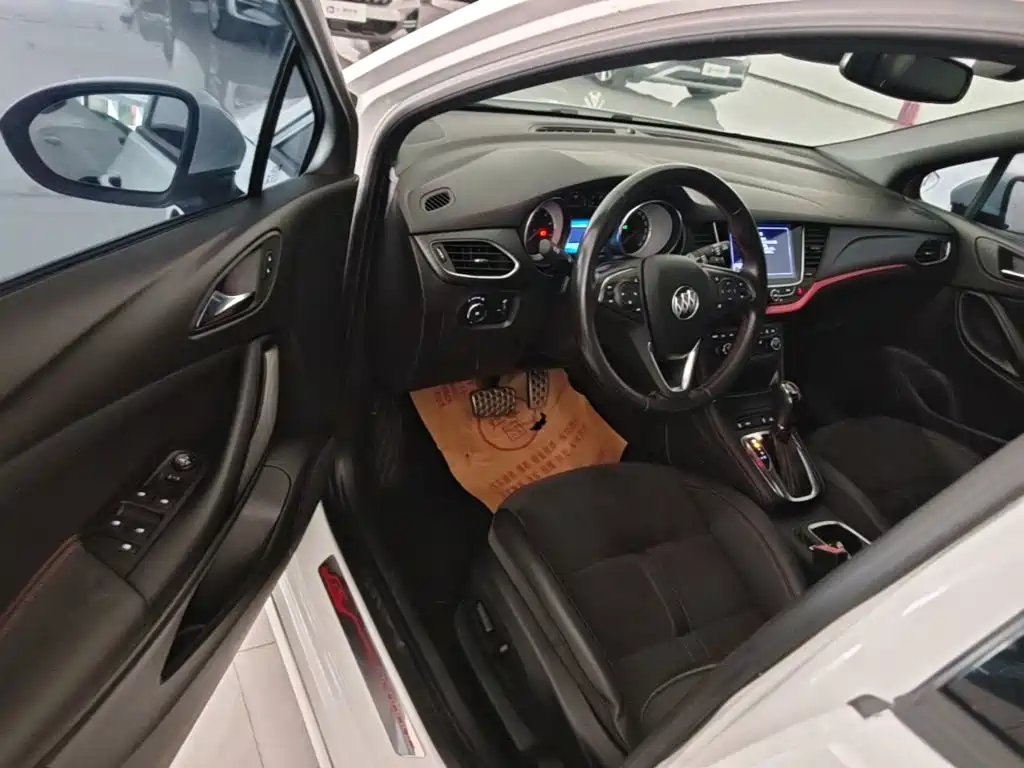 Buick Verano — миниатюра 16