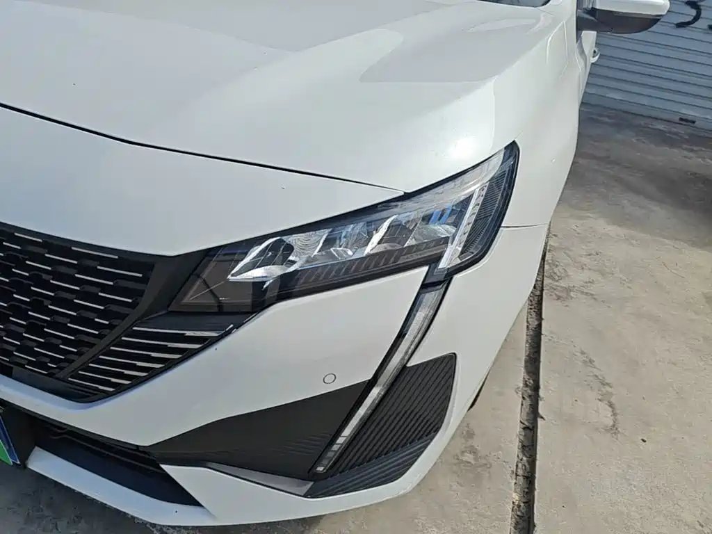 Peugeot 408 — миниатюра 24