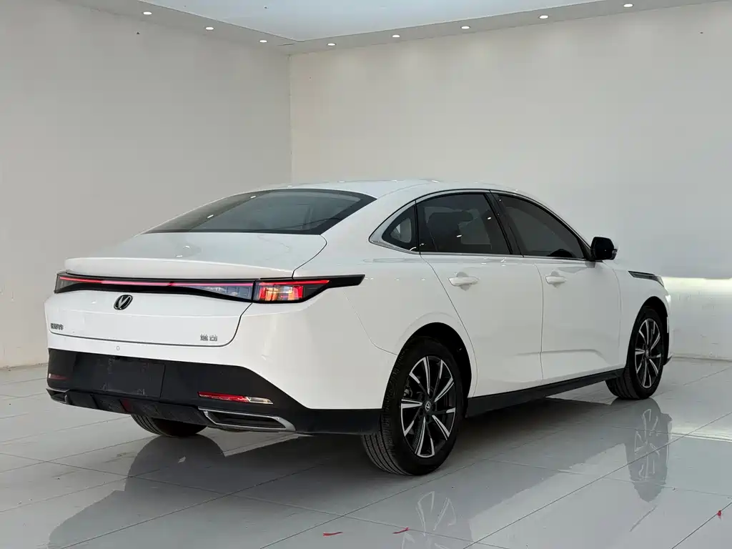 Changan Eado — миниатюра 9