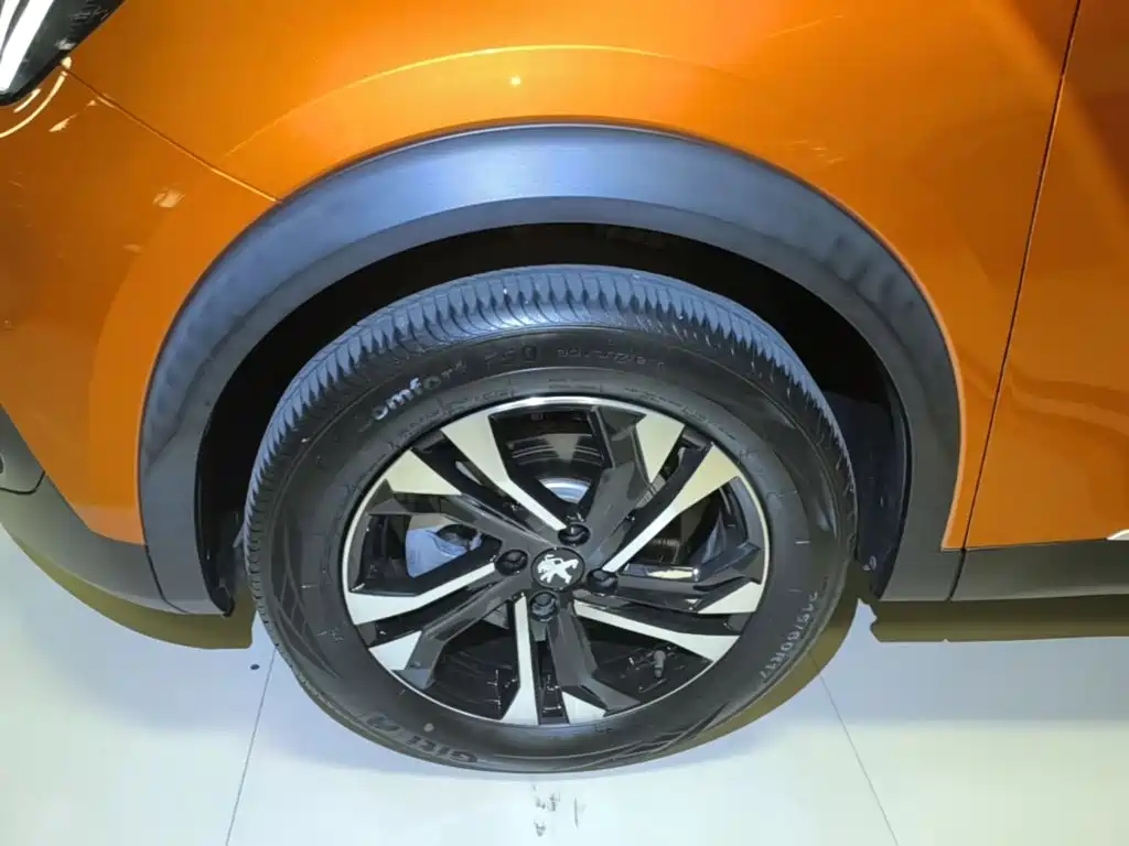 Peugeot 2008 — миниатюра 23