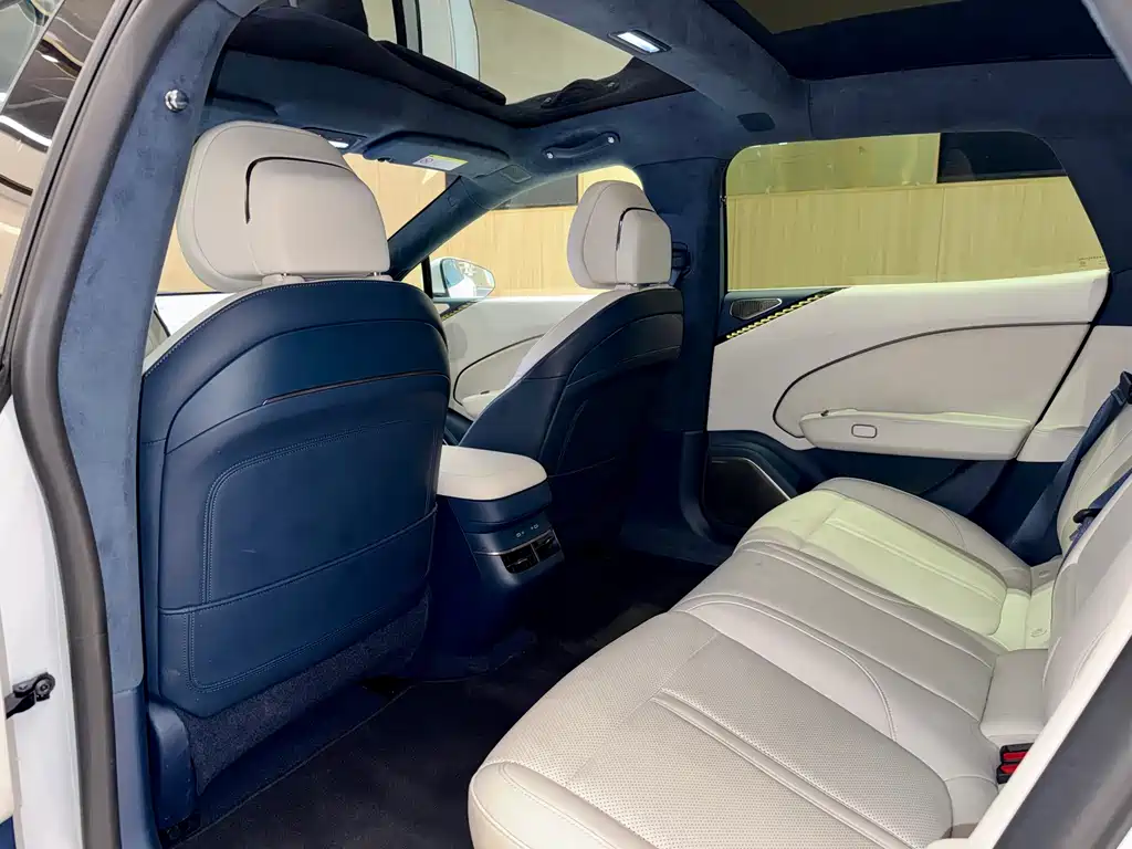 ZEEKR EXTREME KRYPTON 007