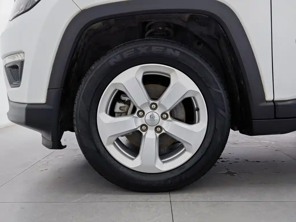 Jeep Compass — миниатюра 17