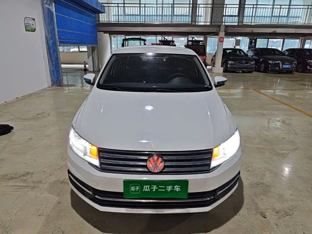 Volkswagen Santana — миниатюра 3