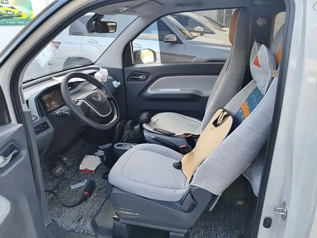 Wuling MINIEV — миниатюра 15