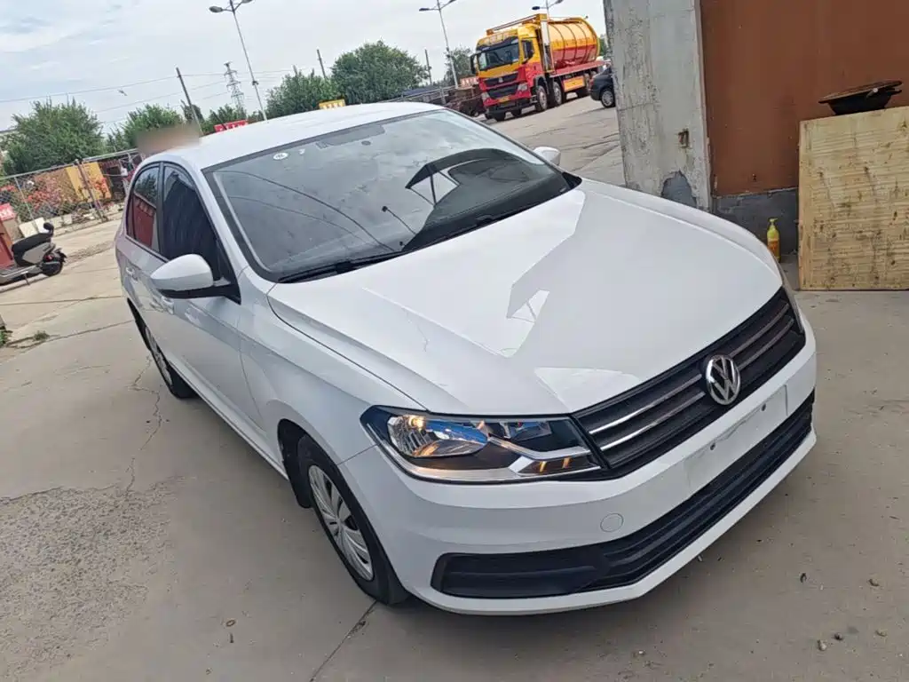 Volkswagen Santana — миниатюра 4