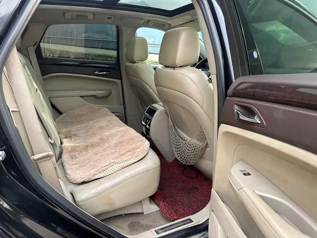 Cadillac SRX 2011 3.0L Luxury