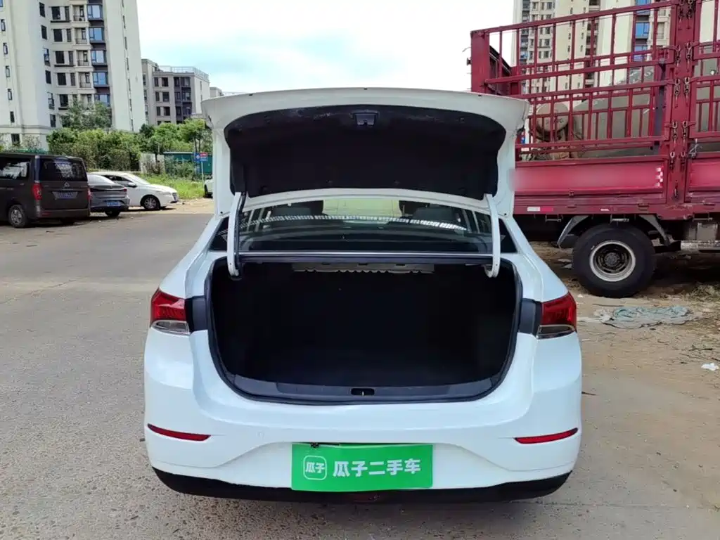 Buick Excelle — миниатюра 19