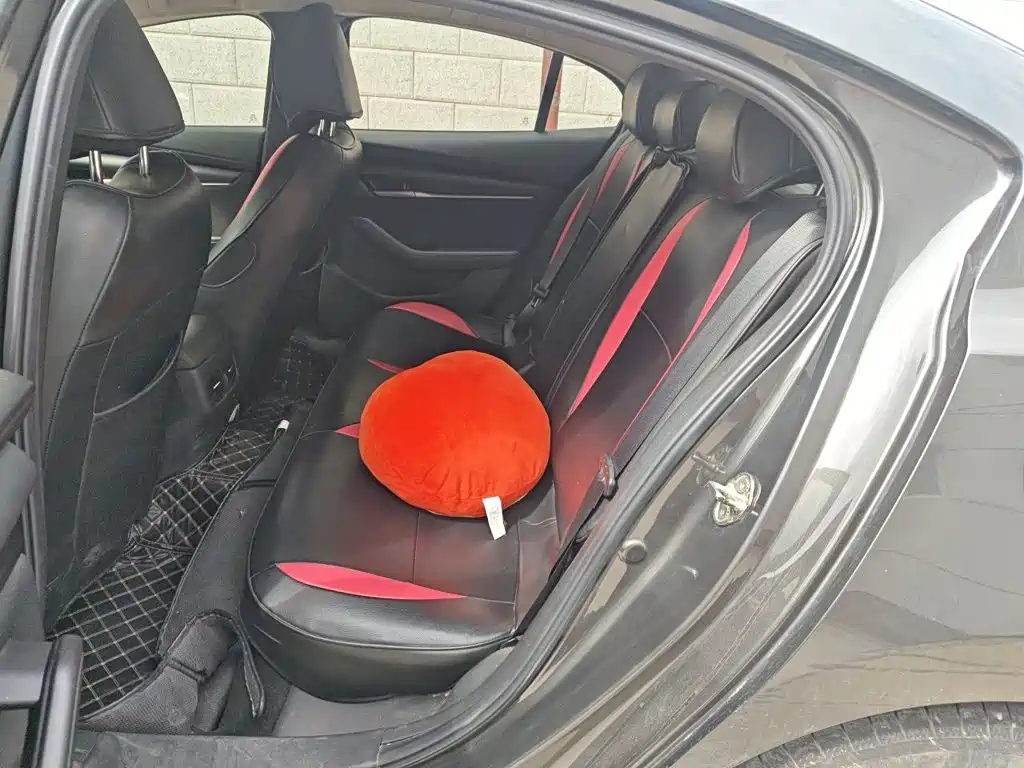 Mazda 3 Axela — миниатюра 13