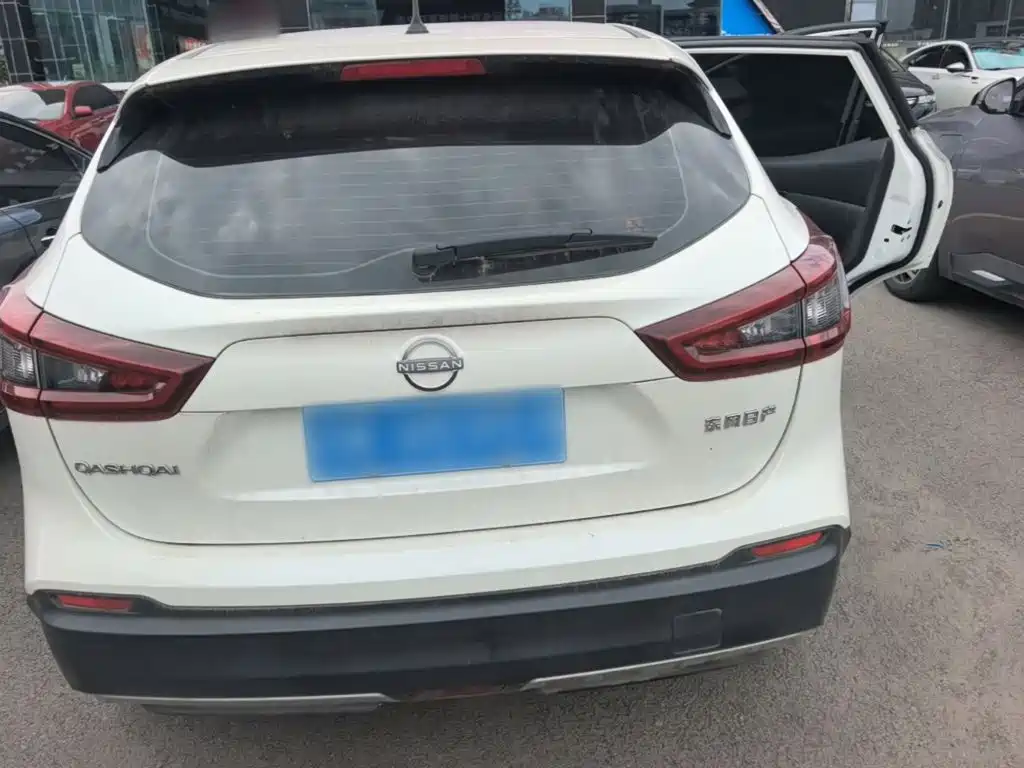 Nissan Qashqai — миниатюра 6