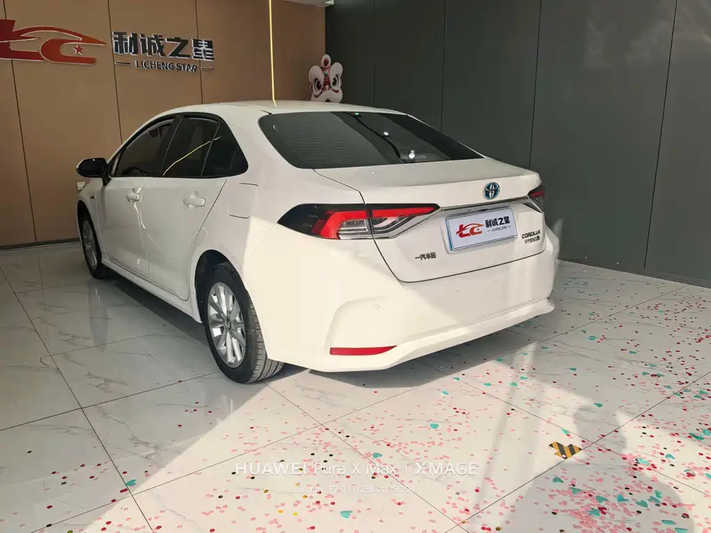 Toyota Corolla — миниатюра 11