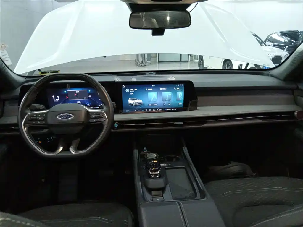 Ford Edge 2023 L 2.0T EcoBoost мест Fashion