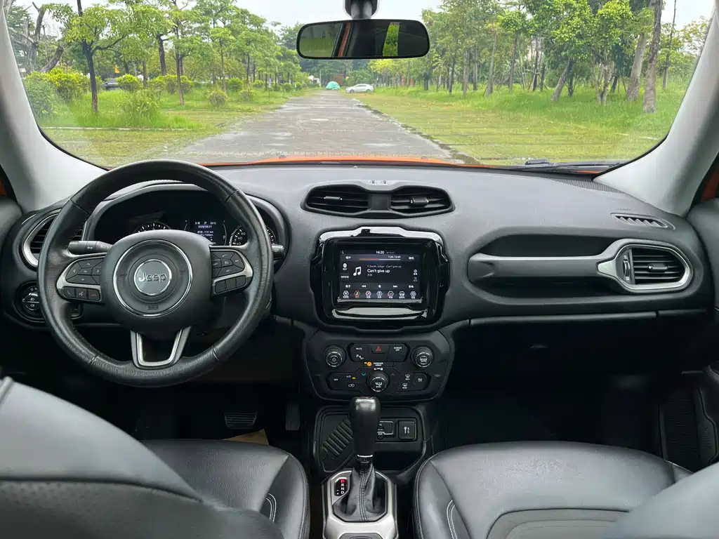 Jeep Renegade — миниатюра 8