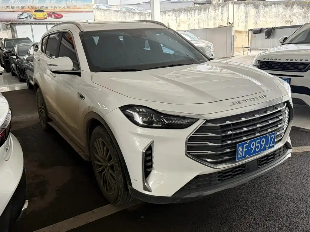 Jetour X70 PLUS - фото 3
