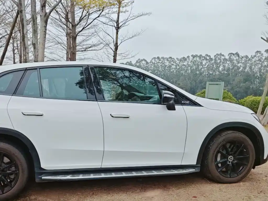 MERCEDES-BENZ EQE SUV