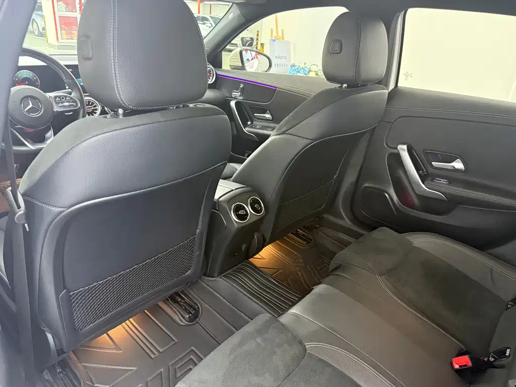 Mercedes-Benz A-Class — миниатюра 12